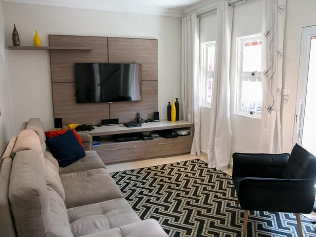 Sobrado com 250m² 3 quartos e 5 banheiros, à venda, no bairro Jardim Bela Vista em Indaiatuba