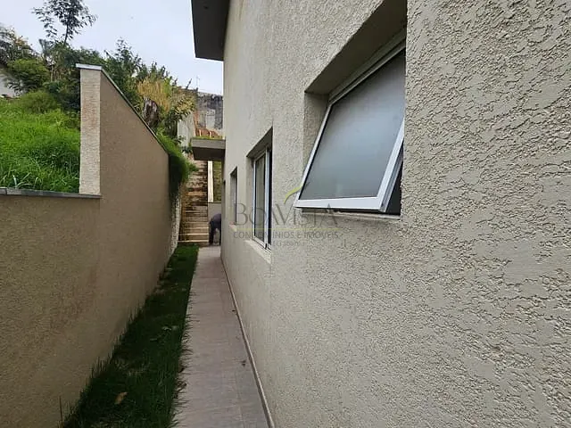 Casa 3 quartos e 3 banheiros, à venda, no bairro Jardim Brogotá em Atibaia