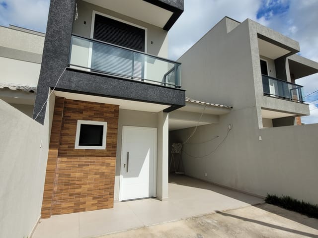 Sobrado com 162m² 3 quartos e 4 banheiros, à venda, no bairro Orfãs em Ponta Grossa