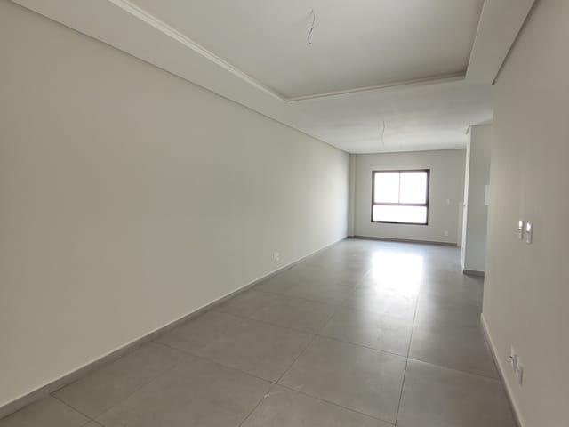 Sobrado com 162m² 3 quartos e 4 banheiros, à venda, no bairro Orfãs em Ponta Grossa