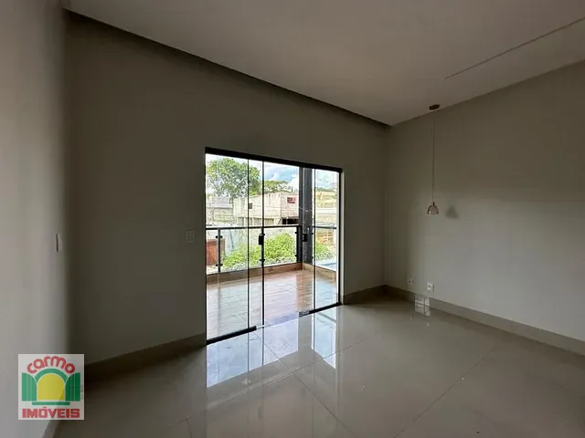 Sobrado com 514m² 4 quartos e 5 banheiros, à venda, no bairro Anápolis City em Anápolis