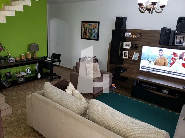 Sobrado com 240m² 4 quartos e 4 banheiros, à venda, no bairro Parque Continental II em Guarulhos