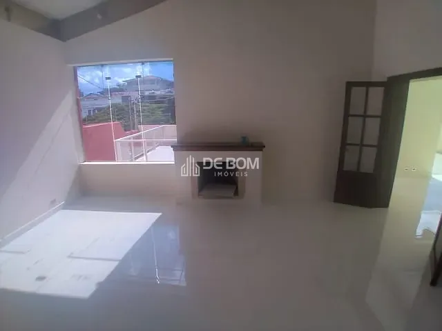 Sobrado com 590m² 4 quartos e 6 banheiros, à venda, no bairro Jardim dos Estados em Poços de Caldas