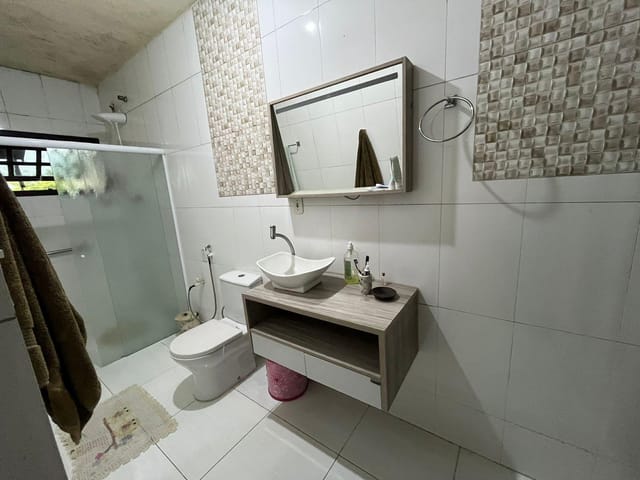 Sobrado com 500m² 3 quartos e 4 banheiros, à venda, no bairro Residencial Mombaça I em Pindamonhangaba