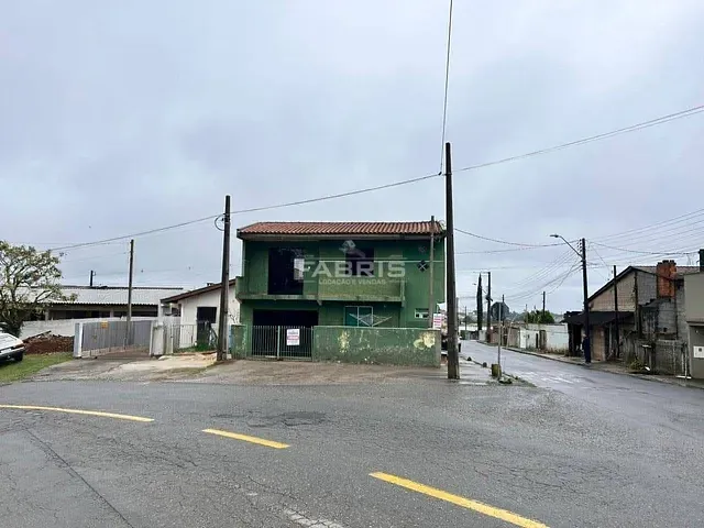 Sobrado 5 quartos e 2 banheiros, à venda, no bairro Jardim Florestal em Campo Largo