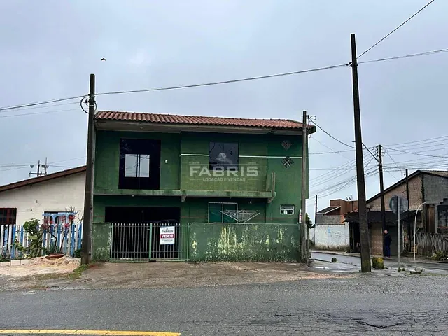 Sobrado 5 quartos e 2 banheiros, à venda, no bairro Jardim Florestal em Campo Largo