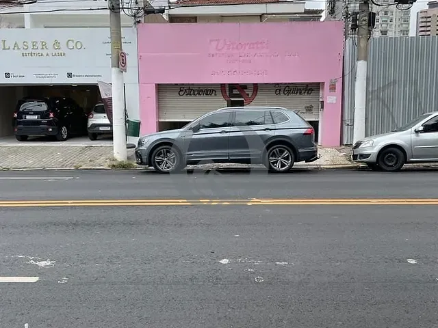 Sobrado com 464m², para alugar, no bairro Vila Regente Feijó em São Paulo