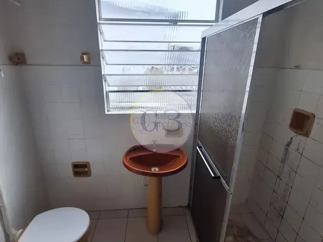 Sobrado 2 quartos e 2 banheiros, para alugar, no bairro Centro em Rio Grande