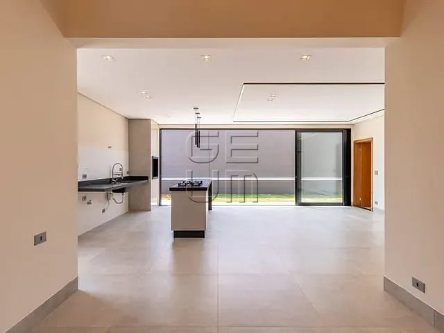 Sobrado com 250m² 4 quartos e 3 banheiros, à venda, no bairro Jardim Morumbi em Londrina