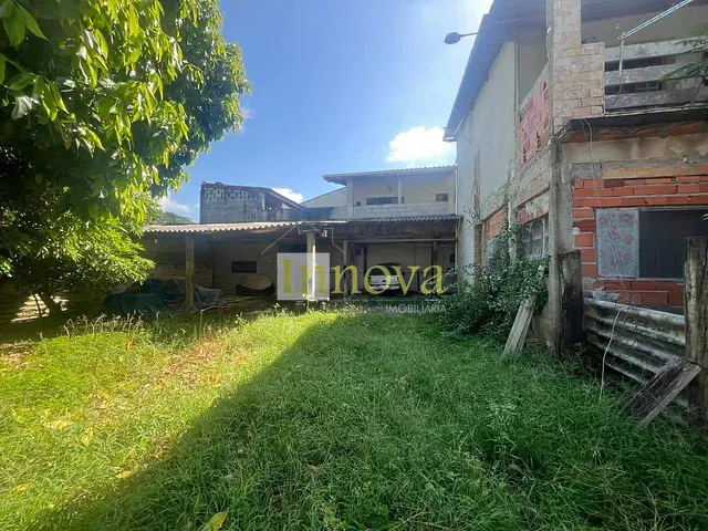 Sobrado com 598m² 6 quartos e 4 banheiros, à venda, no bairro Caputera em Caraguatatuba