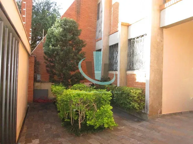 Sobrado com 202m² 5 quartos e 4 banheiros, à venda, no bairro Vila Furlan em Araraquara