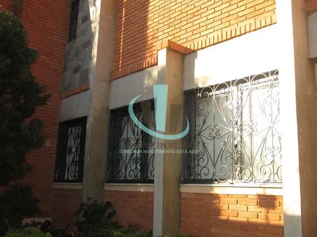 Sobrado com 202m² 5 quartos e 4 banheiros, à venda, no bairro Vila Furlan em Araraquara