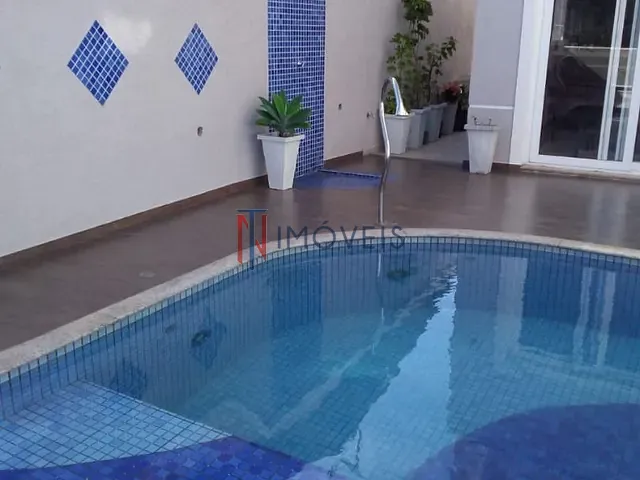 Sobrado com 293m² 3 quartos e 5 banheiros, à venda, no bairro Jardim do Lago em Atibaia