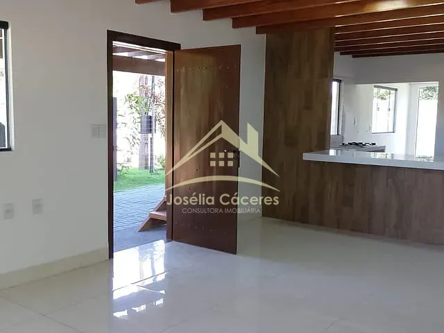 Sobrado com 290m², à venda, no bairro Bom Clima em Chapada dos Guimarães