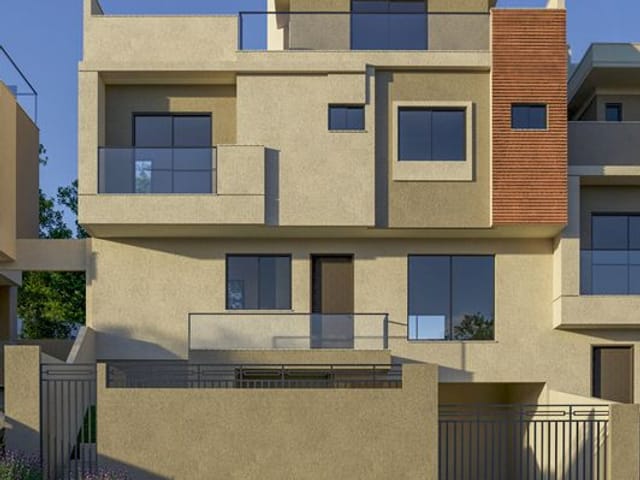 Sobrado com 198m² 3 quartos e 3 banheiros, à venda, no bairro Vista Alegre em Curitiba