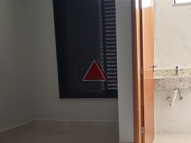 Sobrado com 125m² 2 quartos e 3 banheiros, à venda, no bairro Residencial Zanetti em Franca