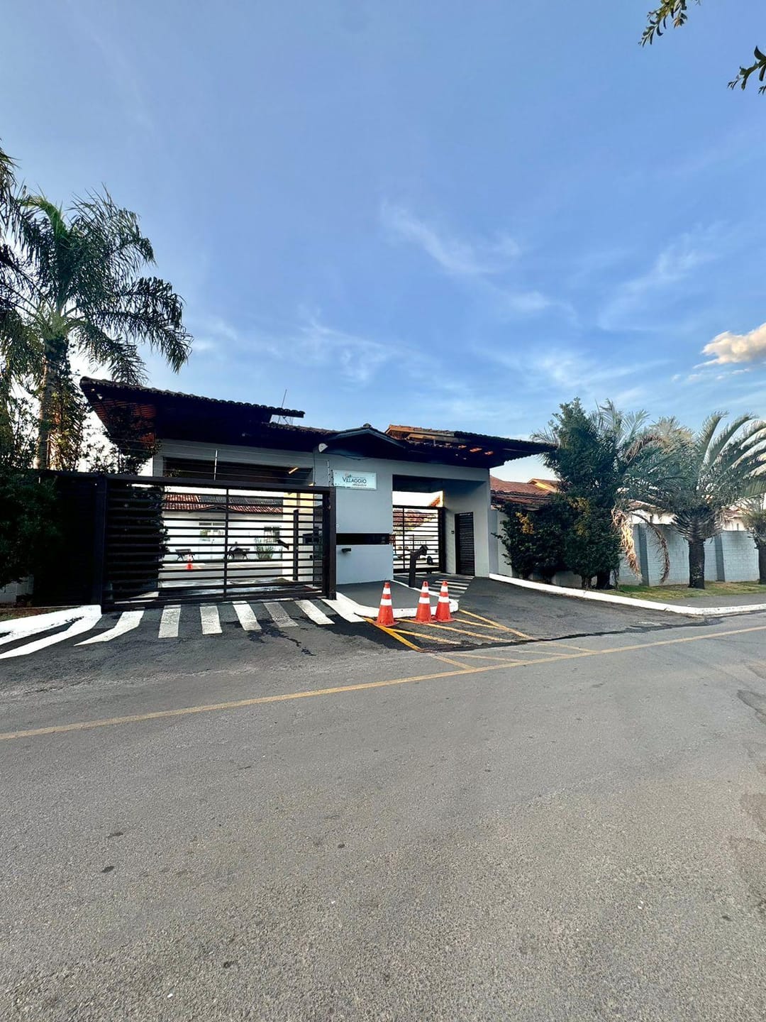 Sobrado à venda com 240 m2, 3 quartos, Jardim Atlântico, Goiânia, GO