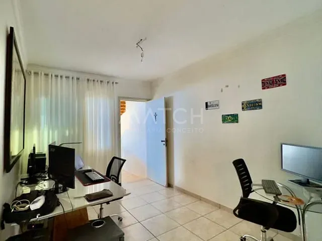 Sobrado com 240m² 3 quartos e 1 banheiro, à venda, no bairro Jardim Atlântico em Goiânia