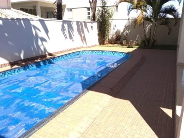 Sobrado 3 quartos e 4 banheiros, à venda, no bairro Cidade Vera Cruz em Aparecida de Goiânia