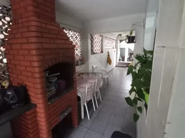 Sobrado com 125m² 4 quartos e 2 banheiros, à venda, no bairro Parque das Américas em Mauá