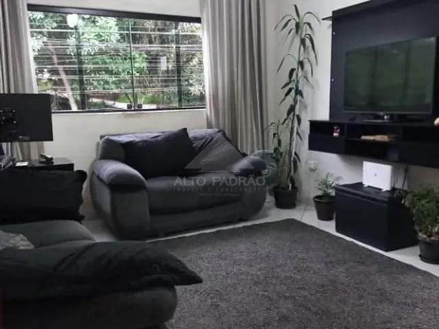 Sobrado com 125m² 4 quartos e 2 banheiros, à venda, no bairro Parque das Américas em Mauá