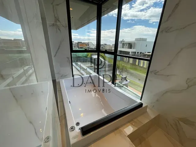Sobrado com 450m² 5 quartos e 7 banheiros, à venda, no bairro Marina em Xangri-Lá