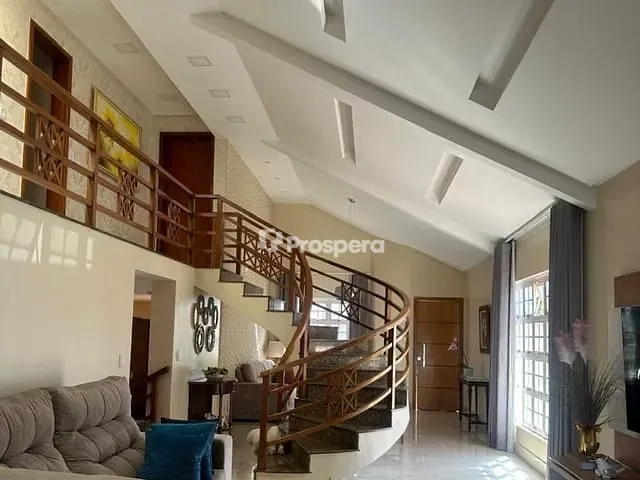 Sobrado com 431m² 6 quartos e 6 banheiros, à venda, no bairro Nova Suiça em Goiânia