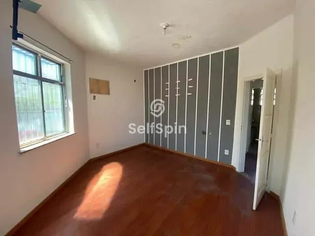 Sobrado 2 quartos e 1 banheiro, para alugar, no bairro Largo da Batalha em Niterói