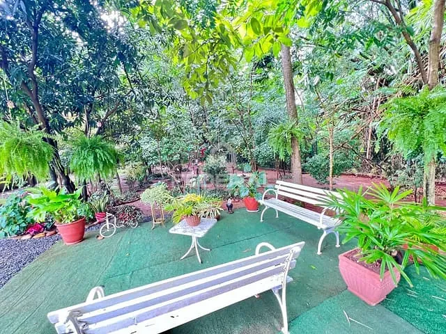 Sobrado com 283m² 4 quartos e 4 banheiros, à venda, no bairro Parque Amazonia em Goiânia
