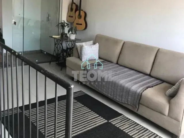 Sobrado com 125m² 3 quartos e 3 banheiros, à venda ou para alugar, no bairro Centro em Taubaté
