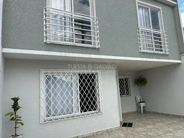 Sobrado com 109m² 3 quartos e 3 banheiros, à venda, no bairro Uberaba em Curitiba