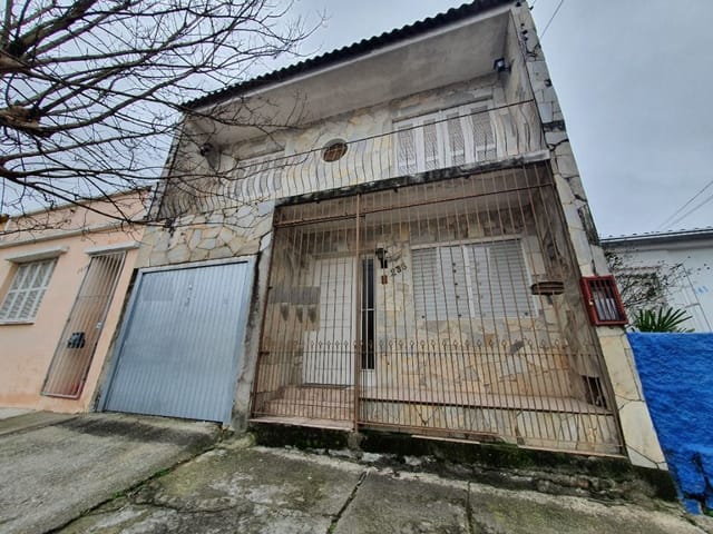Casa com 194m² 3 quartos e 2 banheiros, à venda, no bairro Fragata em Pelotas