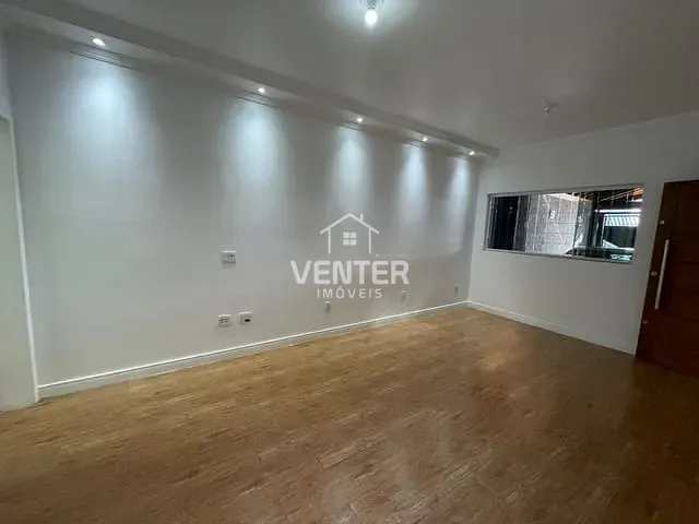 Sobrado com 157m² 2 quartos e 3 banheiros, à venda, no bairro Jardim Continental III em Taubaté