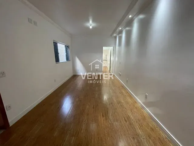 Sobrado com 157m² 2 quartos e 3 banheiros, à venda, no bairro Jardim Continental III em Taubaté