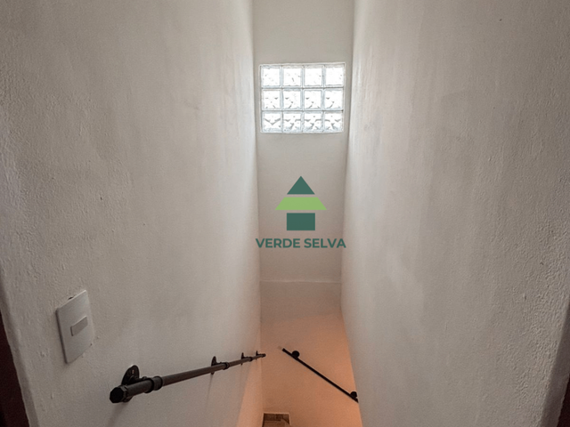 Sobrado 2 quartos e 1 banheiro, para alugar, no bairro Centro em Atibaia
