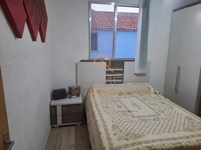 Sobrado 2 quartos e 1 banheiro, à venda, no bairro Areal em Pelotas