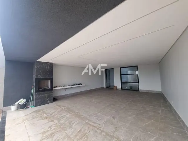 Sobrado com 400m² 4 quartos e 6 banheiros, à venda, no bairro Setor Habitacional Vicente Pires - Trecho 3 em Brasília