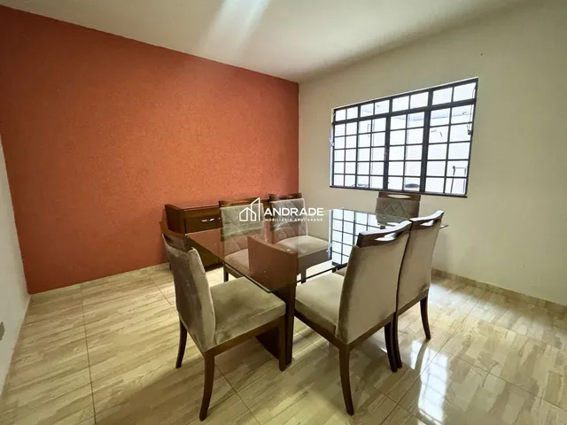 Sobrado 3 quartos e 3 banheiros, à venda, no bairro Vila Formosa em Apucarana