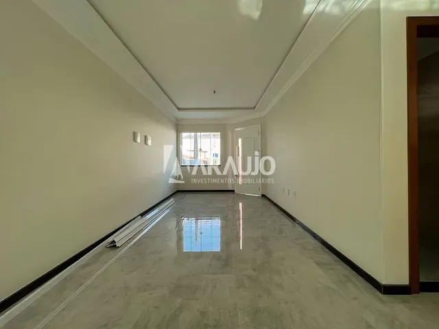 Sobrado com 264m² 3 quartos e 2 banheiros, à venda, no bairro São João em Itajaí