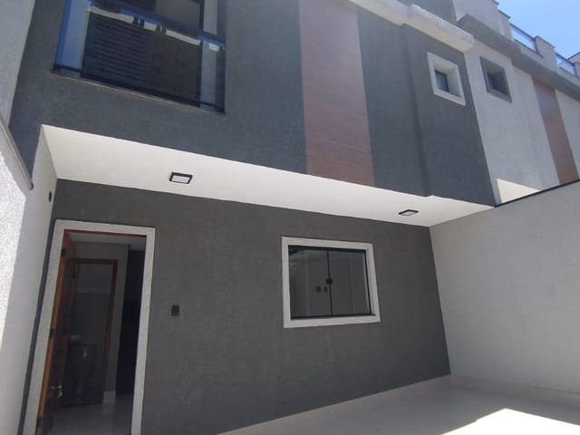 Sobrado 2 quartos e 1 banheiro, à venda, no bairro Vila Camilópolis em Santo André