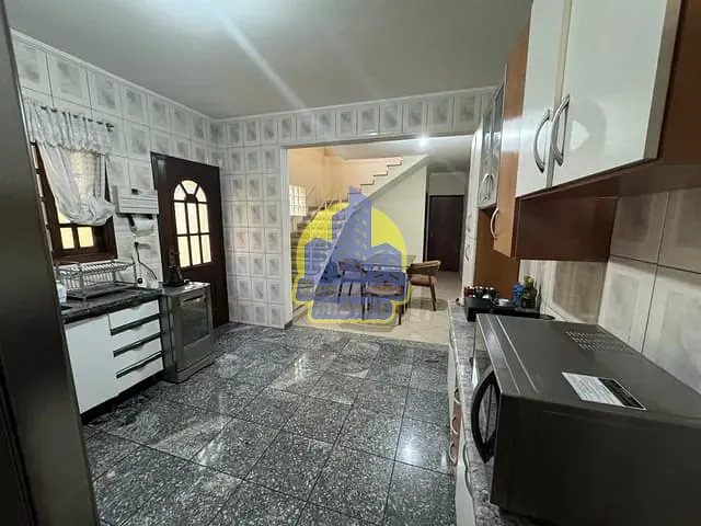 Sobrado com 125m² 3 quartos e 2 banheiros, à venda, no bairro Vila Osasco em Osasco