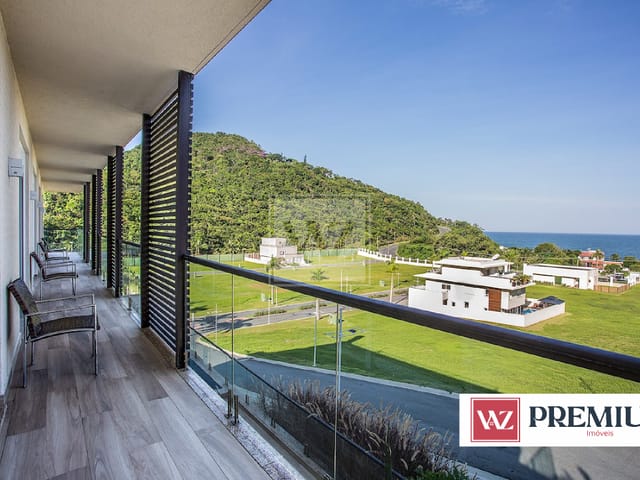 Casa com 669m² 6 quartos e 8 banheiros, à venda, no bairro Praia das Taquaras em Balneário Camboriú
