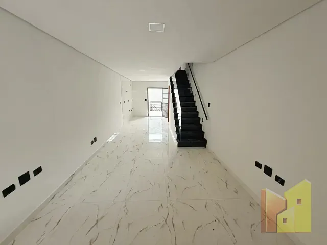 Sobrado 3 quartos e 3 banheiros, à venda, no bairro Jardim Brasília (Zona Leste) em São Paulo