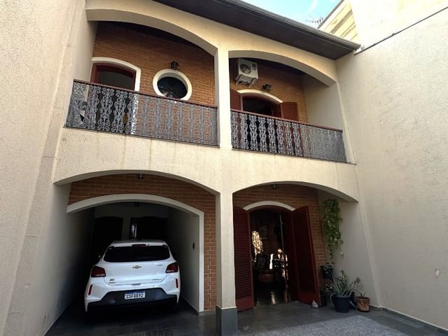 Sobrado com 195m² 4 quartos e 4 banheiros, à venda, no bairro Centro em Tatuí