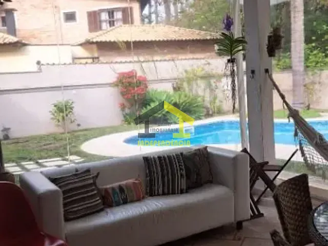 Sobrado com 700m² 4 quartos e 4 banheiros, à venda, no bairro Nova Higienópolis em Jandira