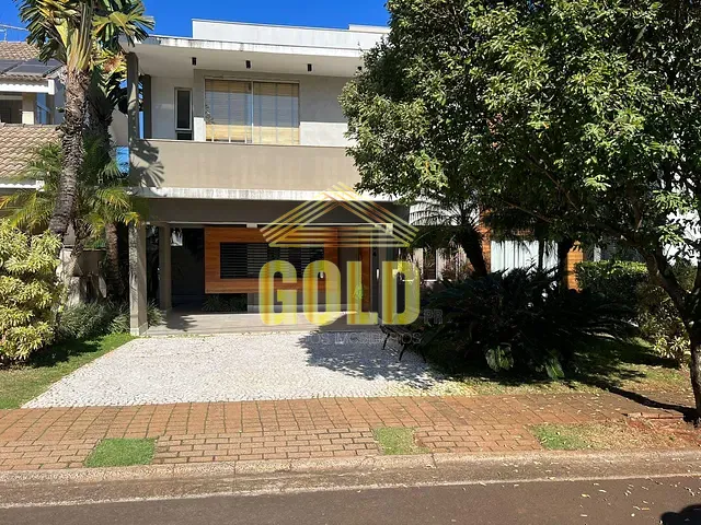 Sobrado com 312m² 4 quartos e 1 banheiro, à venda, no bairro Esperança em Londrina