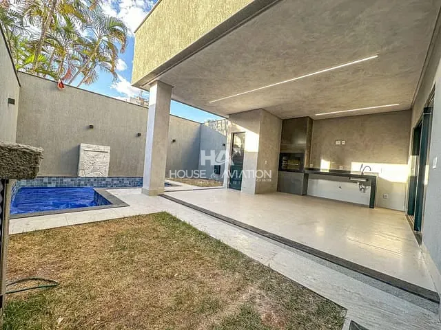Sobrado com 208m² 4 quartos e 5 banheiros, à venda, no bairro Jardim América em Goiânia