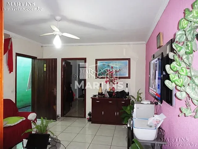 Sobrado 3 quartos e 2 banheiros, à venda, no bairro Jardim Oliveiras em Taboão da Serra