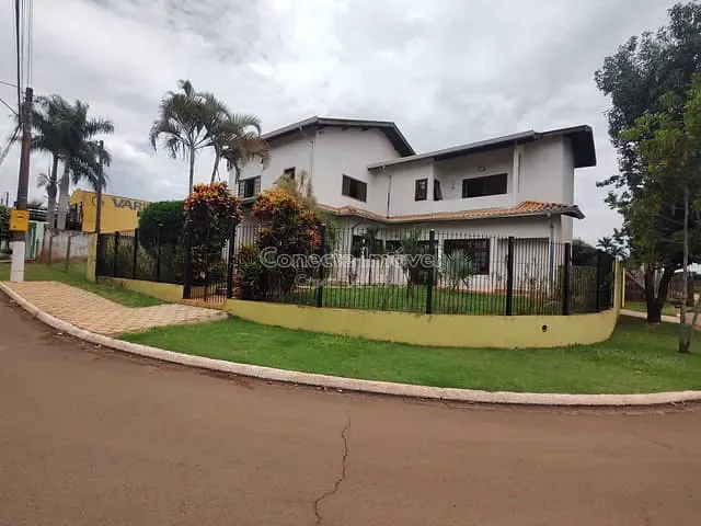 Sobrado com 470m² 4 quartos e 4 banheiros, à venda, no bairro Imigrantes em Holambra