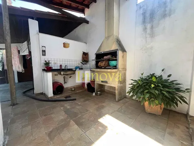 Sobrado com 308m² 4 quartos e 4 banheiros, à venda, no bairro Indaiá em Caraguatatuba